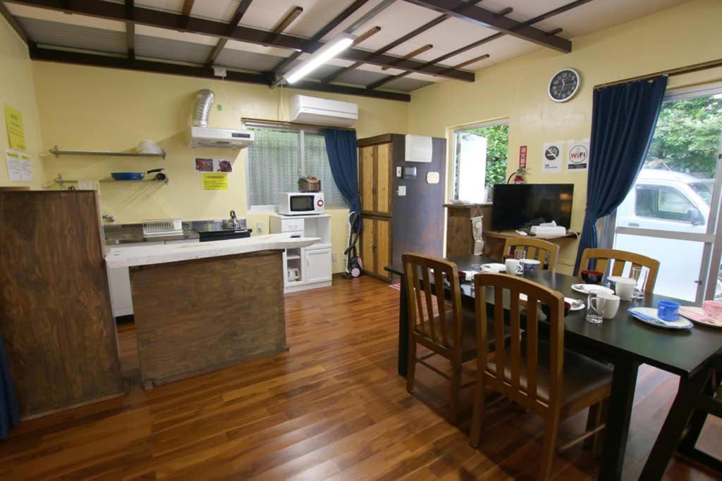 Guest House Sato Мотобу Экстерьер фото